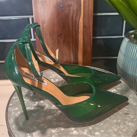 Steve Madden | Opar Translucent Glossy Green Stiletto Pump Heels - Picture 5 of 6